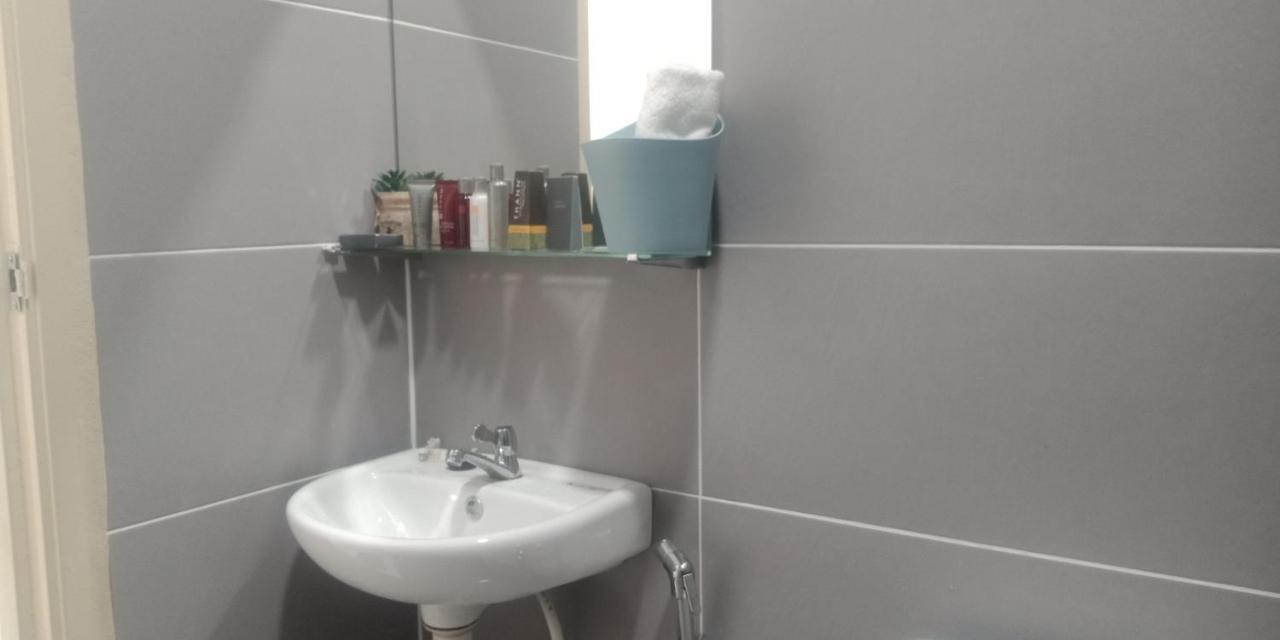 Zr D'Jembal Homestay, Gong Badak Kuala Terengganu Ngoại thất bức ảnh