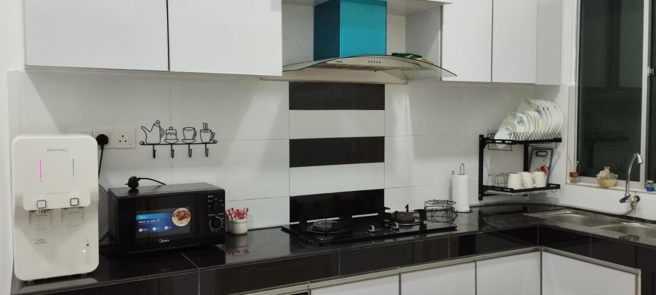 Zr D'Jembal Homestay, Gong Badak Kuala Terengganu Ngoại thất bức ảnh