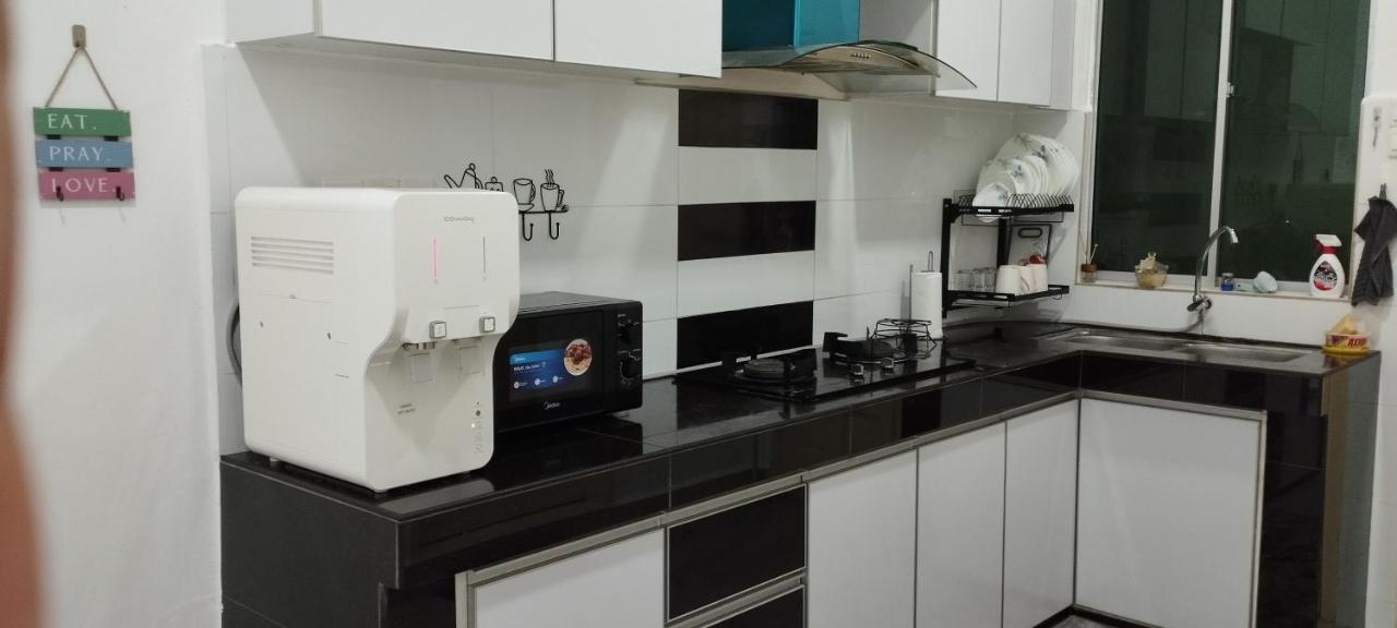 Zr D'Jembal Homestay, Gong Badak Kuala Terengganu Ngoại thất bức ảnh